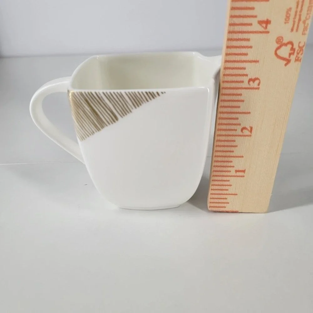 Mikasa Bone China Modern Art AN002 Creamer Pitcher‎ Gold Geometric Design